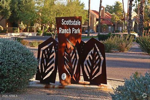 10565 E SAN SALVADOR Drive, Scottsdale, AZ 85258