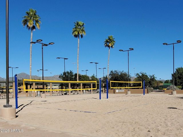 10565 E SAN SALVADOR Drive, Scottsdale, AZ 85258