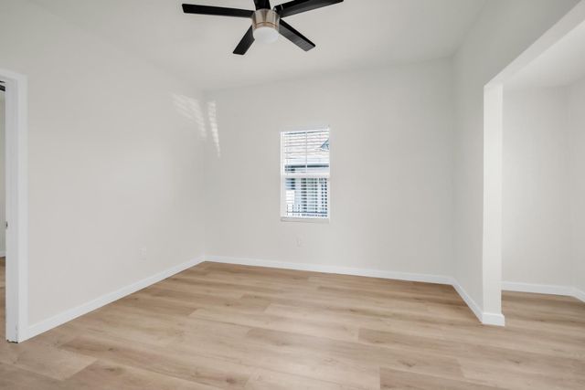 8015 36th Ave, Sacramento, CA 95824