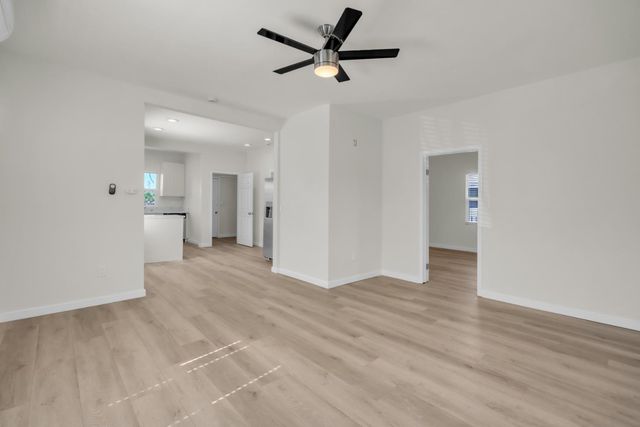 8015 36th Ave, Sacramento, CA 95824