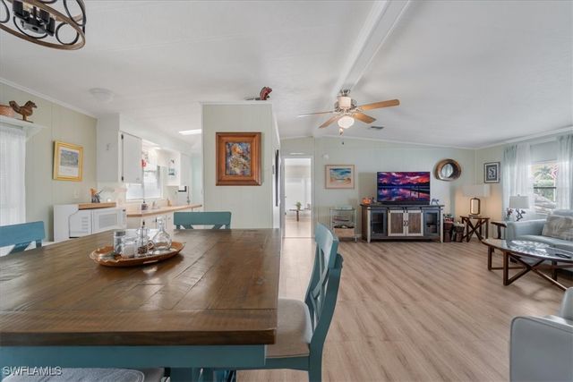 10 Lake Diane Dr, Naples, FL 34114