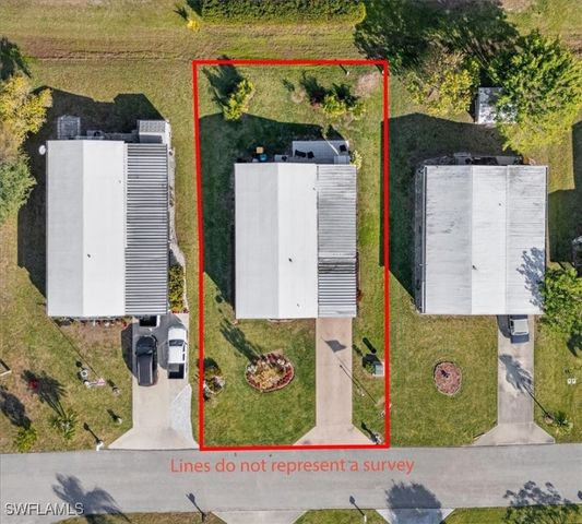 10 Lake Diane Dr, Naples, FL 34114