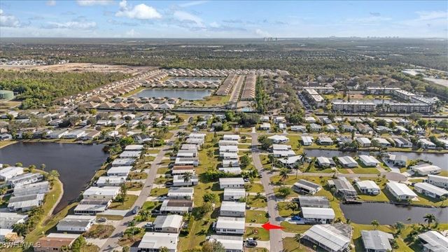 10 Lake Diane Dr, Naples, FL 34114