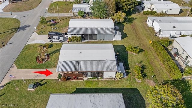 10 Lake Diane Dr, Naples, FL 34114