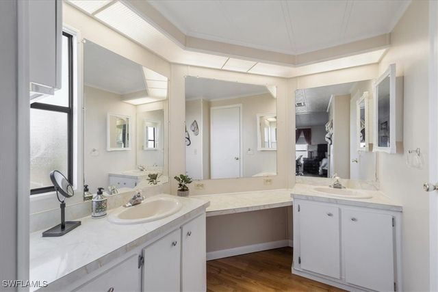 10 Lake Diane Dr, Naples, FL 34114