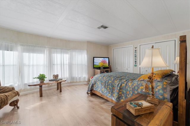 10 Lake Diane Dr, Naples, FL 34114