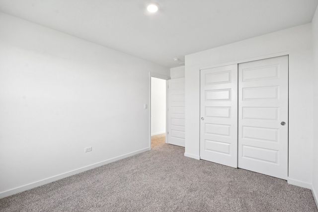 3008 Old Castle Road, Joliet, IL 60435