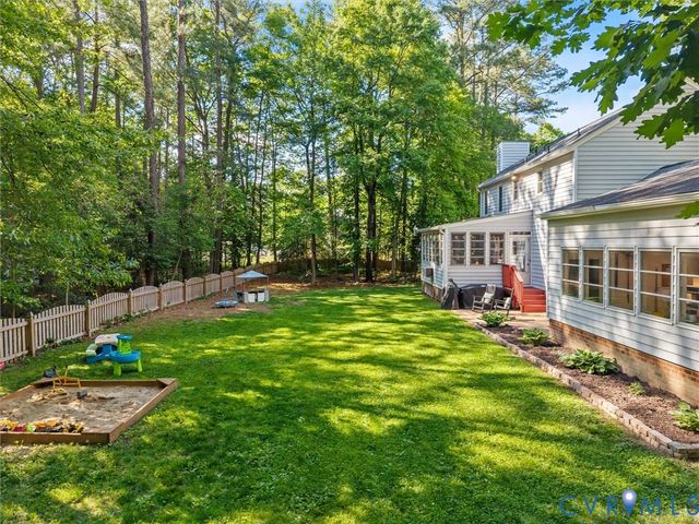 10213 Acworth Ct, Glen Allen, VA 23060