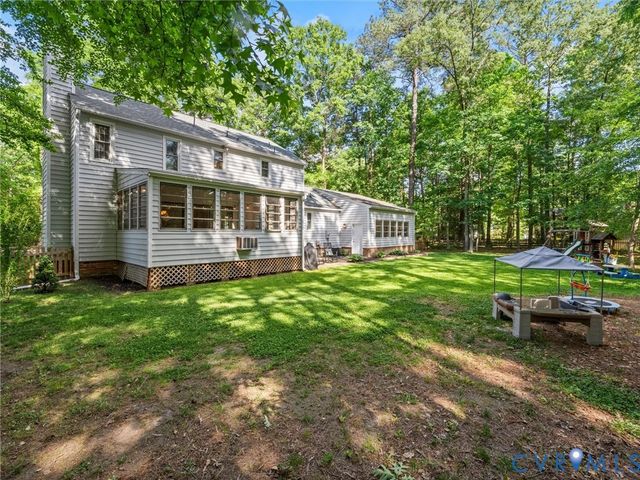 10213 Acworth Ct, Glen Allen, VA 23060