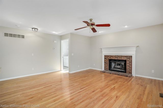 3663 Normandy Court, Oakland Charter Township, MI 48306