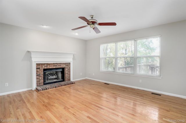 3663 Normandy Court, Oakland Charter Township, MI 48306