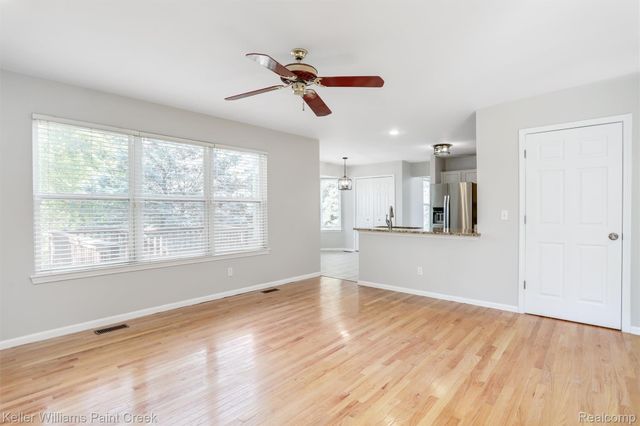 3663 Normandy Court, Oakland Charter Township, MI 48306