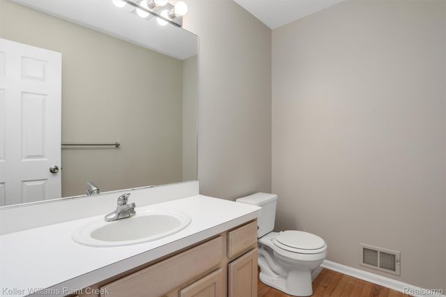 3663 Normandy Court, Oakland Charter Township, MI 48306