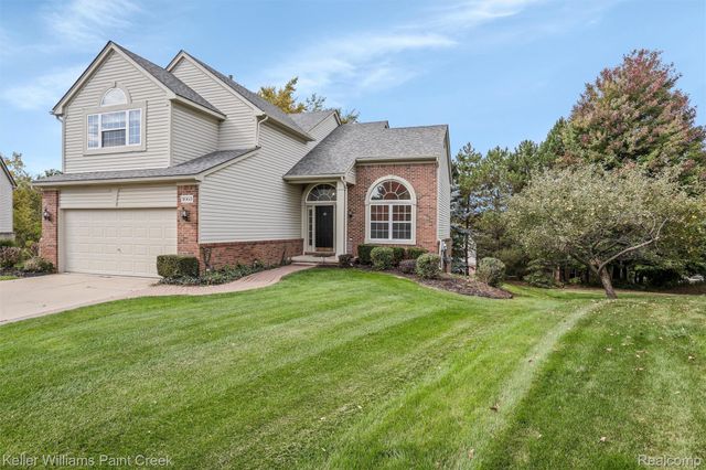 3663 Normandy Court, Oakland Charter Township, MI 48306