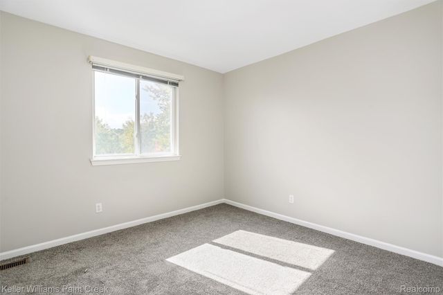 3663 Normandy Court, Oakland Charter Township, MI 48306