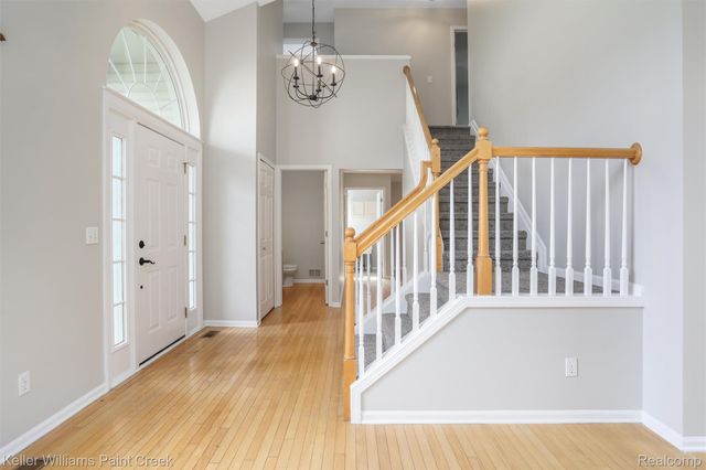 3663 Normandy Court, Oakland Charter Township, MI 48306