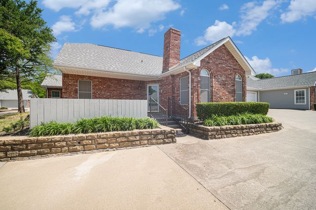 6127 Welden Court, Fort Worth, TX 76132