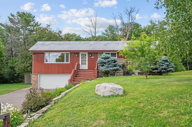 10724 32nd Avenue N, Plymouth, MN 55441