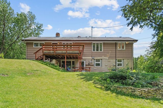 10724 32nd Avenue N, Plymouth, MN 55441