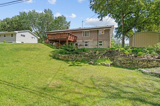 10724 32nd Avenue N, Plymouth, MN 55441