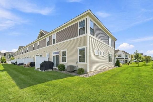 1511 Dogwood Lane, Carver, MN 55315