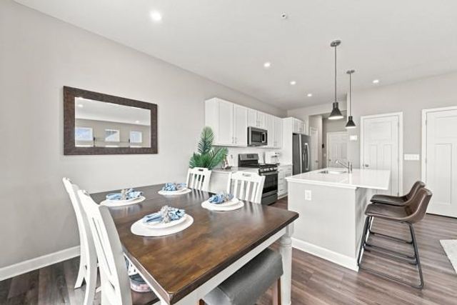 1511 Dogwood Lane, Carver, MN 55315