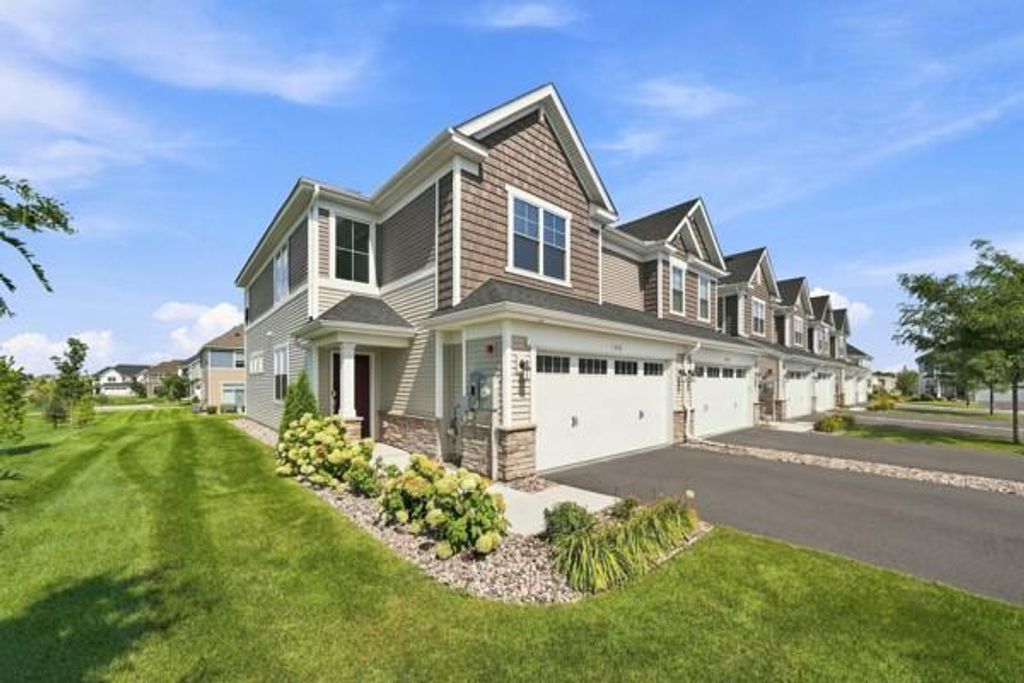 1511 Dogwood Lane, Carver, MN 55315