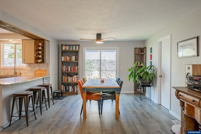 1321 Rock Creek Dr S, Salem, OR 97306