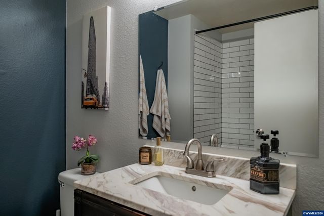 1321 Rock Creek Dr S, Salem, OR 97306