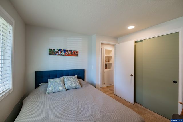 1321 Rock Creek Dr S, Salem, OR 97306