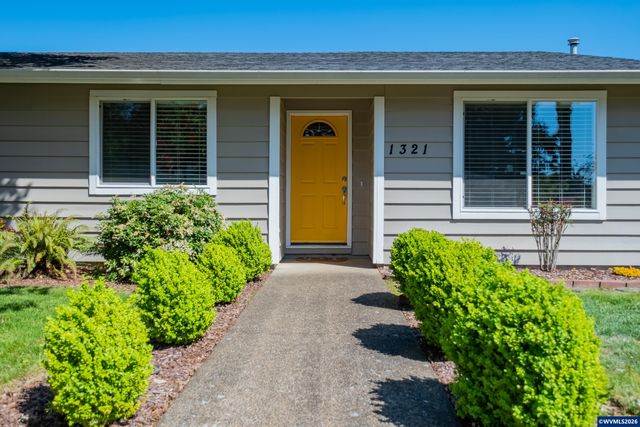 1321 Rock Creek Dr S, Salem, OR 97306