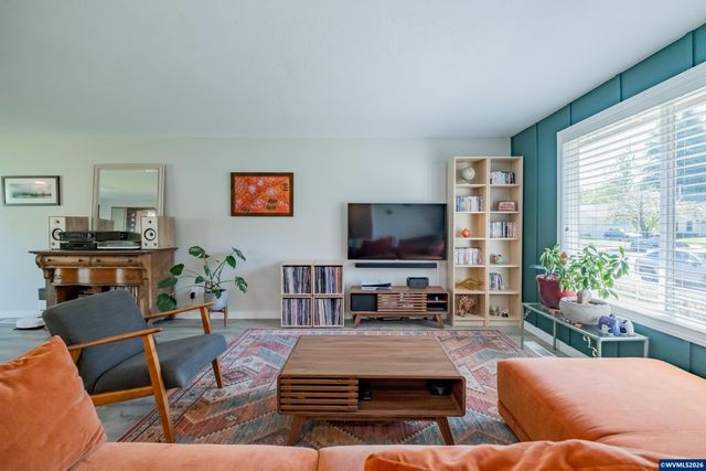 1321 Rock Creek Dr S, Salem, OR 97306