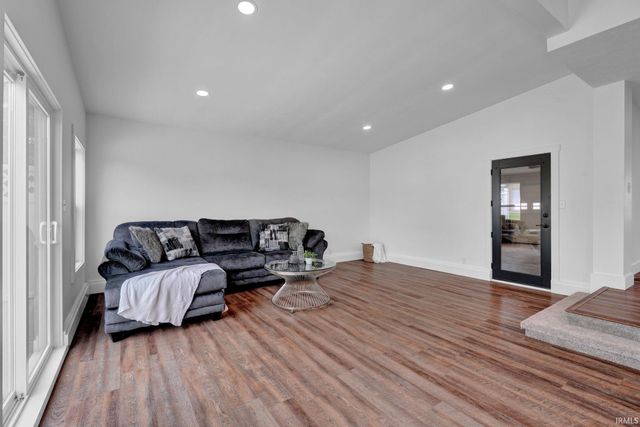 1007 23rd Street, Bedford, IN 47421