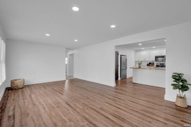 1007 23rd Street, Bedford, IN 47421
