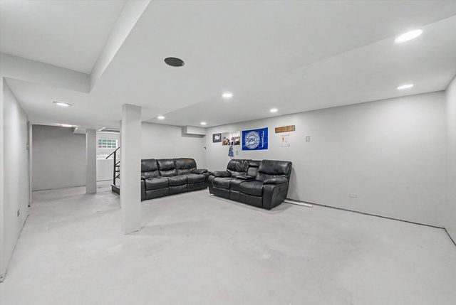 14223 S Wallace Avenue, Riverdale, IL 60827