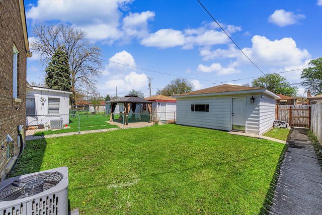14223 S Wallace Avenue, Riverdale, IL 60827