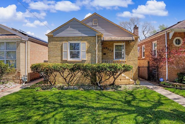 14223 S Wallace Avenue, Riverdale, IL 60827