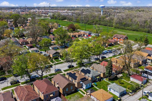 14223 S Wallace Avenue, Riverdale, IL 60827