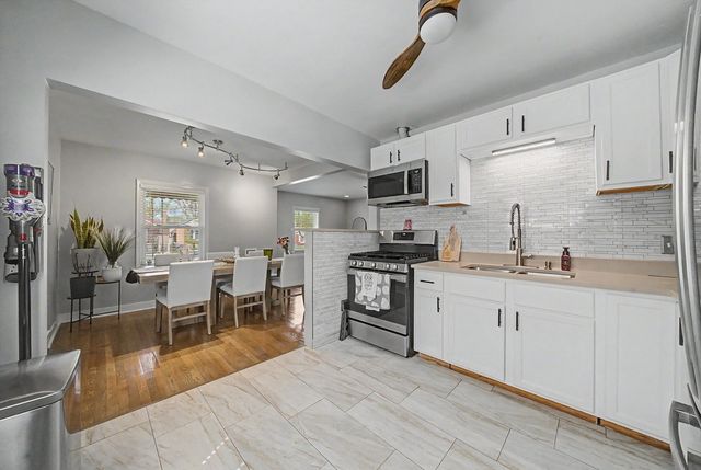 14223 S Wallace Avenue, Riverdale, IL 60827