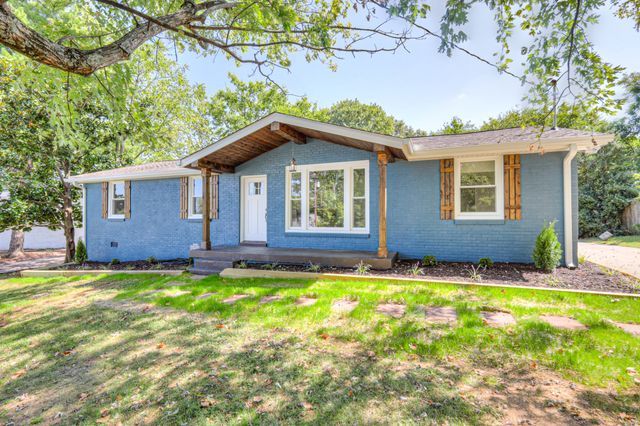 403 Kinhawk Dr, Nashville, TN 37211