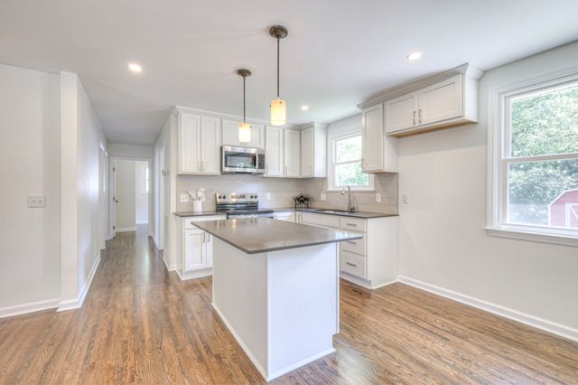 403 Kinhawk Dr, Nashville, TN 37211