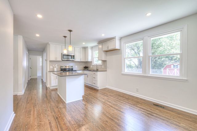 403 Kinhawk Dr, Nashville, TN 37211