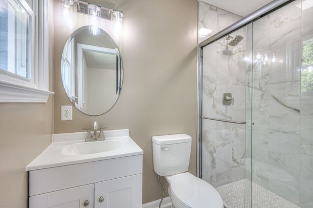 403 Kinhawk Dr, Nashville, TN 37211