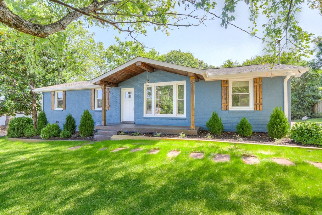 403 Kinhawk Dr, Nashville, TN 37211