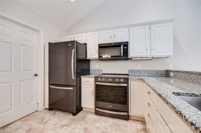 479 Beth Page Circle, Dayton, OH 45458