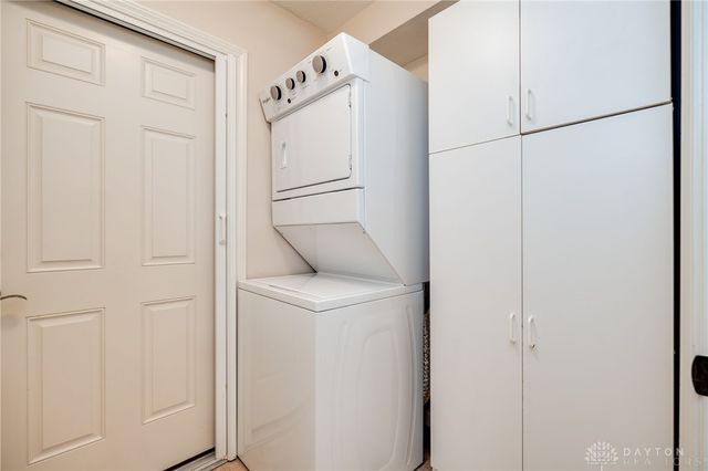 479 Beth Page Circle, Dayton, OH 45458