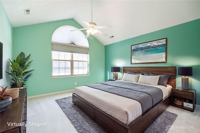479 Beth Page Circle, Dayton, OH 45458