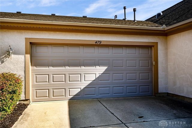 479 Beth Page Circle, Dayton, OH 45458