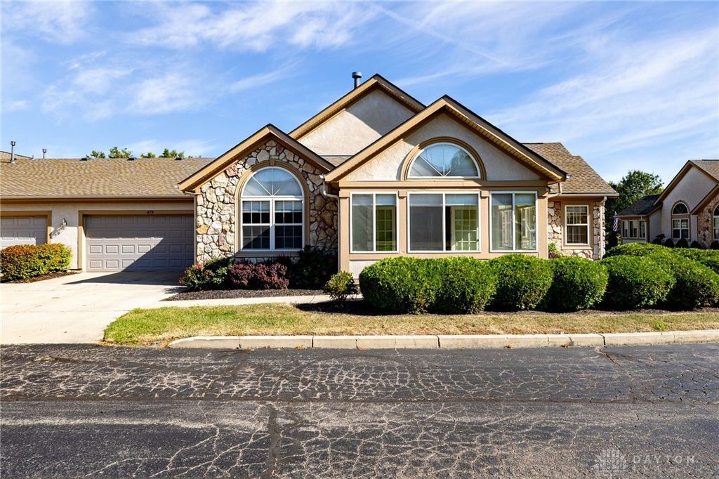479 Beth Page Circle, Dayton, OH 45458