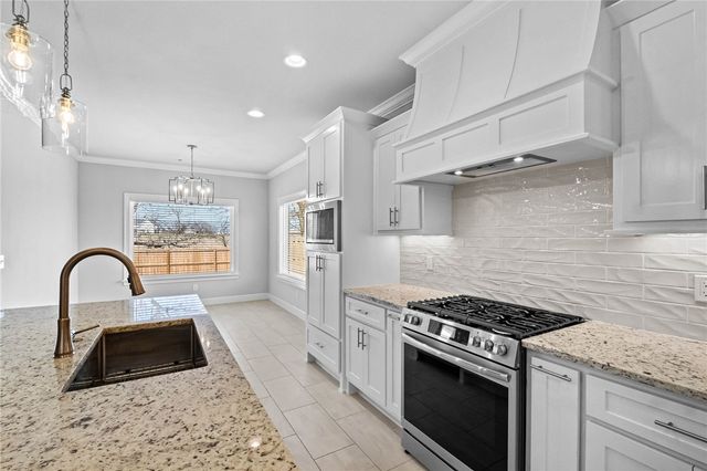 1340 Overcup Oak Lane, Bentonville, AR 72713